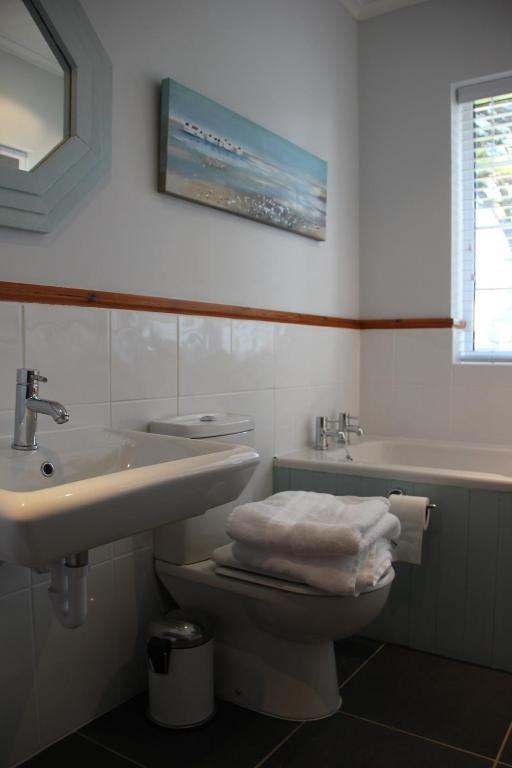 Cormorant House Bed & Breakfast *